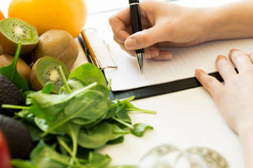 ¿Cuáles son los beneficios de acudir a la clínica de nutrición?